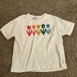 Hanna Andersson Cream T-Shirt with Colorful Floral Design